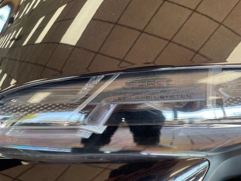 Used 2024 Porsche Taycan 4S w/ Technology Package (P6F) AWD/4WD image 10