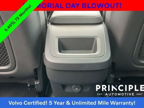 Certified 2025 Volvo XC60 B5 Core AWD/4WD image 36
