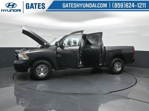 Used 2018 RAM 1500 Tradesman w/ Popular Equipment Group image 47