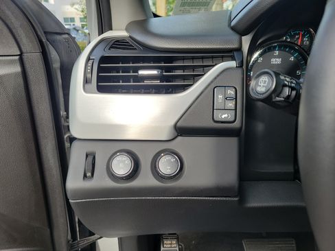 Used 2020 GMC Yukon SLT w/ Open Road Package AWD/4WD image 15