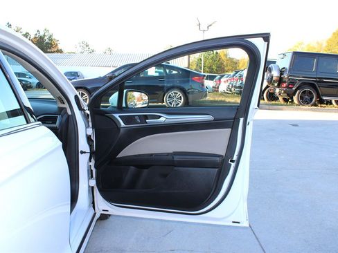 Used 2018 Ford Fusion S image 29