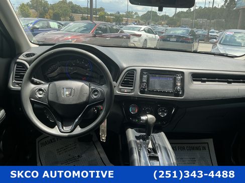 Used 2021 Honda HR-V LX image 15