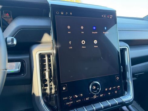 Certified 2025 GMC Yukon Denali image 14