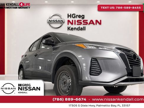 Used 2023 Nissan Kicks S FWD image 1