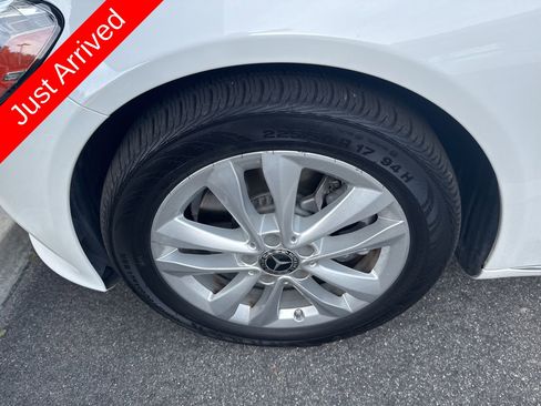 Used 2019 Mercedes-Benz C 300 Sedan image 3