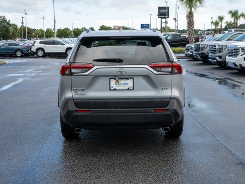 Used 2024 Toyota RAV4 XLE Premium FWD image 4
