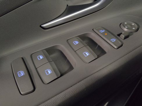 Used 2024 Hyundai Elantra SEL FWD image 27