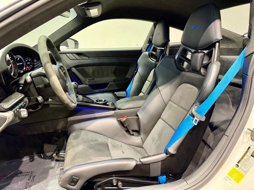 Used 2022 Porsche 911 GT3 w/ Extended Leather Package RWD image 18