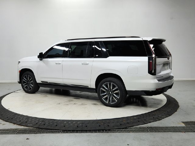 Used 2023 Cadillac Escalade ESV Sport w/ Touring Package RWD image 6
