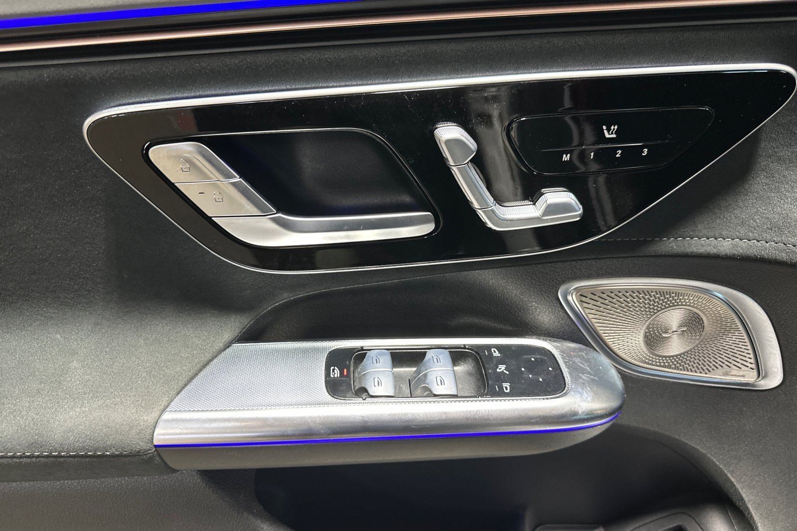 Used 2023 Mercedes-Benz EQE 500 4MATIC Sedan image 10