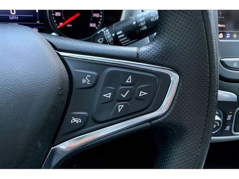 Used 2021 Chevrolet Equinox LT image 20