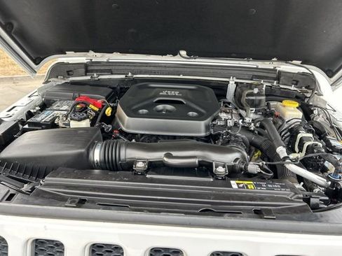 Used 2020 Jeep Wrangler Unlimited Sahara w/ Uconnect 4C Nav & Sound Group image 30