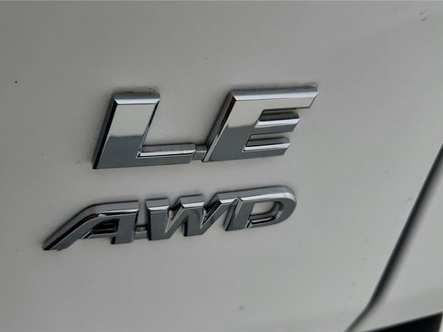 Certified 2022 Toyota RAV4 LE image 14