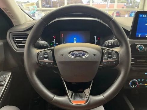 Used 2025 Ford Escape Active AWD/4WD image 22