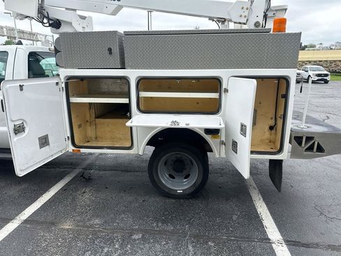 Used 2013 Ford F450 XL w/ Snow Plow Prep Pkg RWD image 16