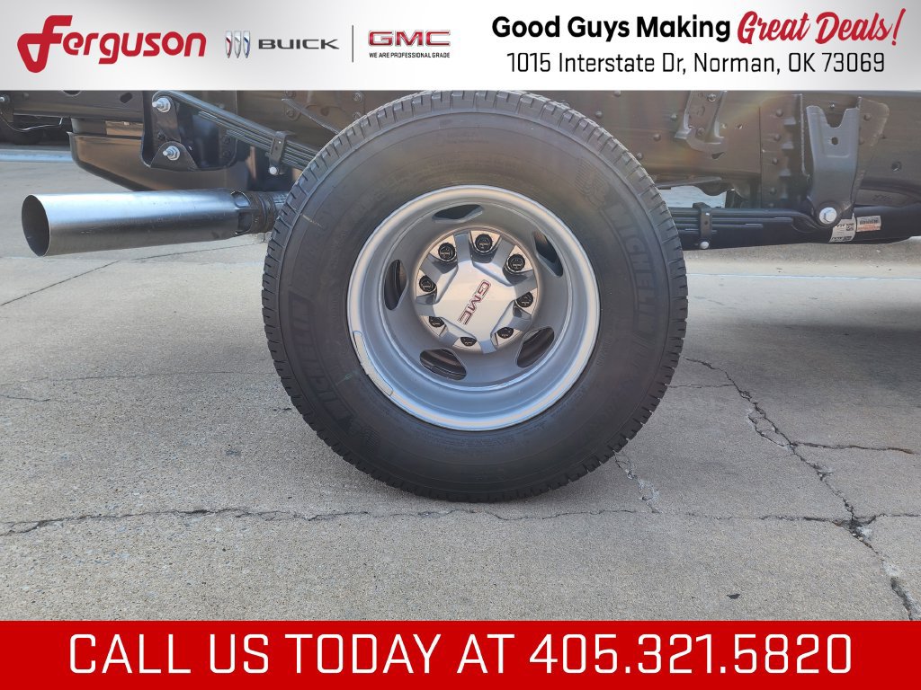 New 2026 GMC Sierra 3500 Pro w/ Convenience Package AWD/4WD image 51