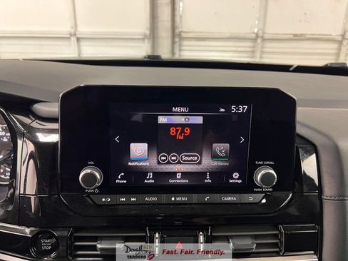 Used 2025 Nissan Pathfinder SV FWD image 49
