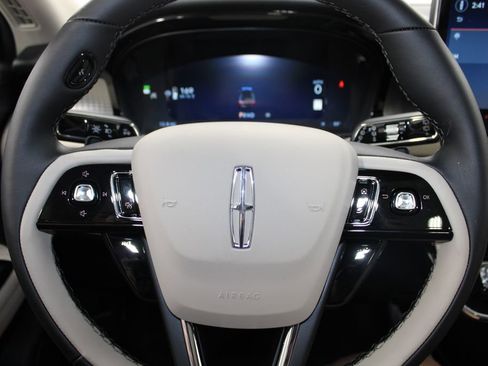 New 2026 Lincoln Corsair Premiere image 36