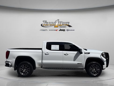 Used 2021 GMC Sierra 1500 AT4 w/ AT4 Value Package AWD/4WD image 9