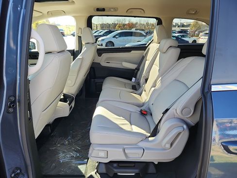 New 2026 Honda Odyssey EX-L image 6