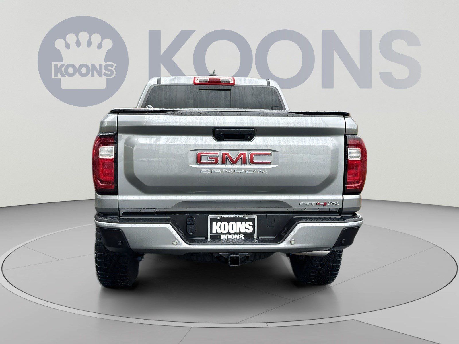 Used 2024 GMC Canyon AT4X AWD/4WD image 5