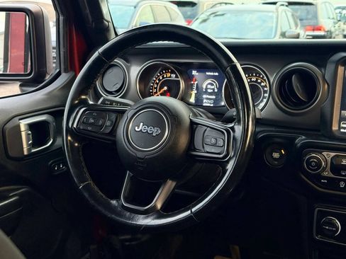 Used 2021 Jeep Gladiator Sport AWD/4WD image 19