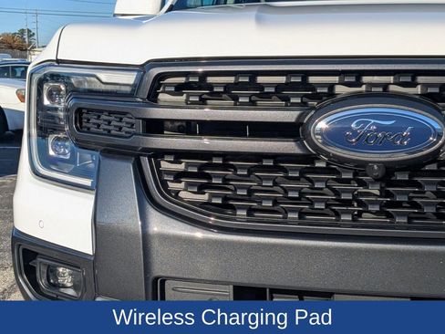 Used 2024 Ford Ranger Lariat w/ FX4 Off-Road Package image 9