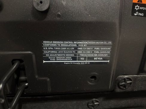 New 2025 Nissan Versa SR w/ Trunk Package image 33