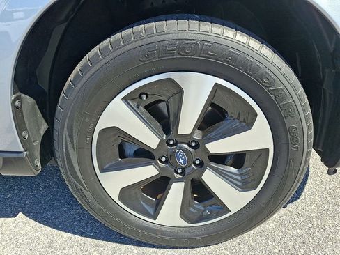 Used 2018 Subaru Forester 2.5i Premium image 9