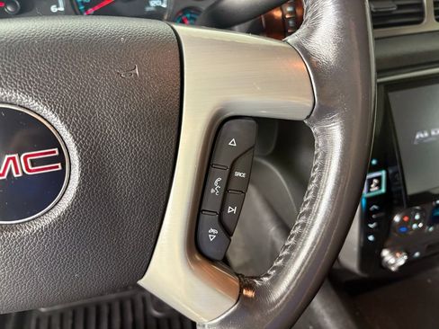 Used 2011 GMC Yukon SLE image 20