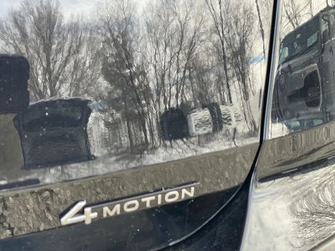 Used 2022 Volkswagen Taos SE image 30