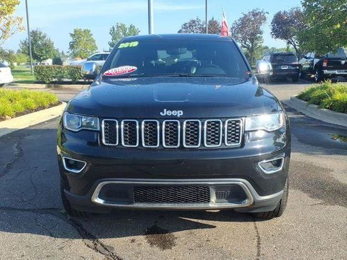 Certified 2019 Jeep Grand Cherokee Limited AWD/4WD image 2