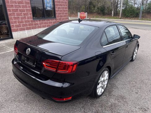Used 2014 Volkswagen Jetta GLI FWD image 5