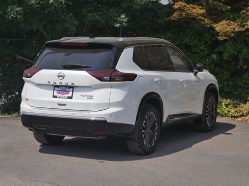 Certified 2024 Nissan Rogue Platinum w/ Platinum Premium Package AWD/4WD image 24