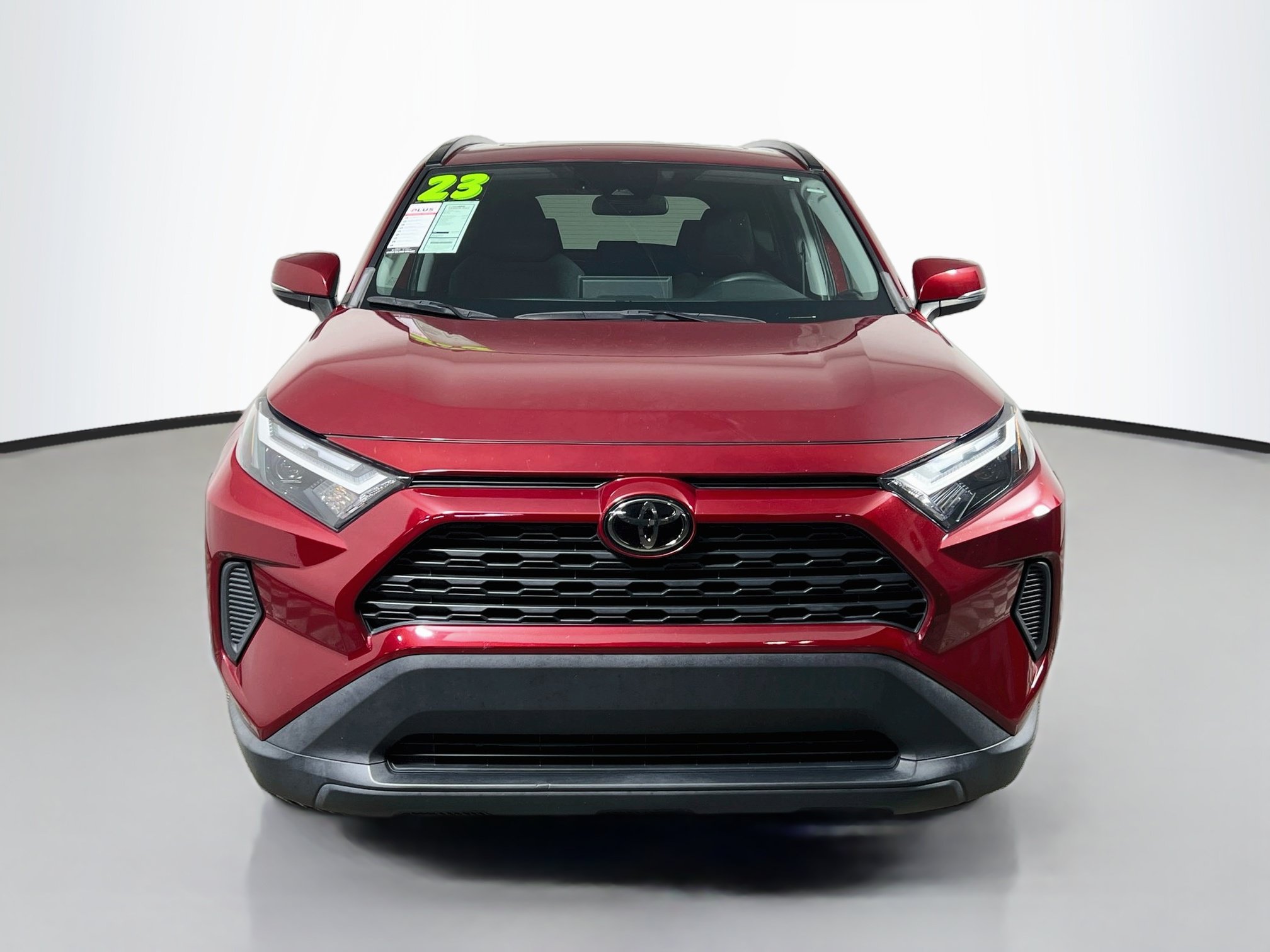 Used 2023 Toyota RAV4 XLE w/ Convenience Package FWD image 11