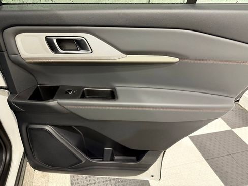 New 2026 Ford Explorer Active image 26