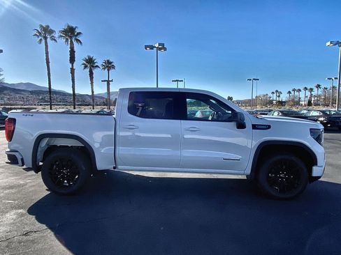 New 2026 GMC Sierra 1500 Elevation image 15