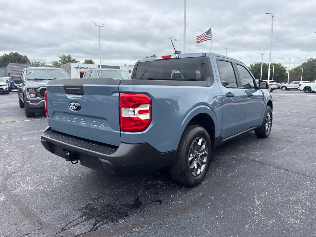 Used 2025 Ford Maverick XLT w/ Equipment Group 301A AWD/4WD image 7