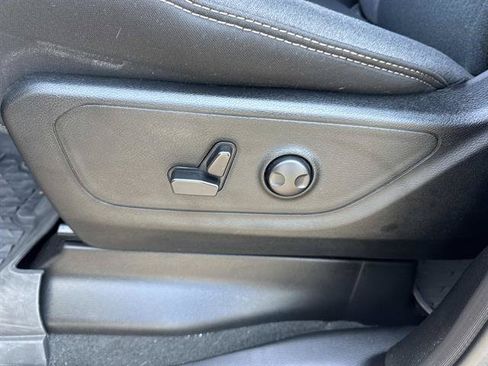 Used 2023 RAM 1500 Big Horn AWD/4WD image 10