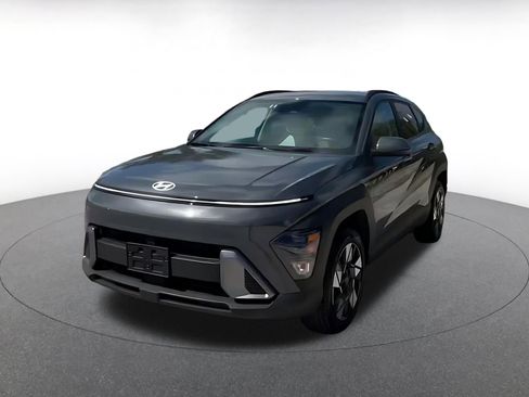 Used 2025 Hyundai Kona SEL image 7