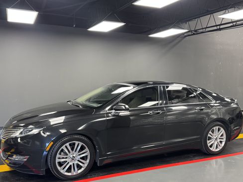 Used 2014 Lincoln MKZ w/ Equipment Group 102A Reserve image 2