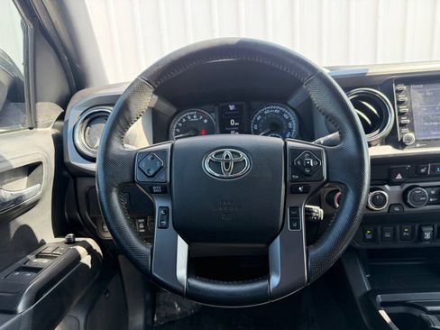 Used 2021 Toyota Tacoma TRD Pro AWD/4WD image 13