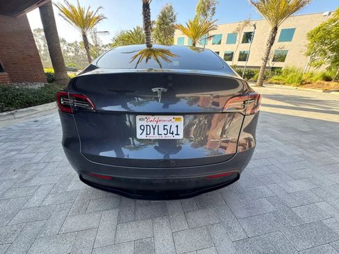 Used 2024 Tesla Model Y Long Range RWD image 7
