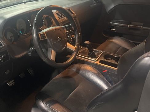 Used 2010 Dodge Challenger SRT8 w/ SRT Option Group II image 9