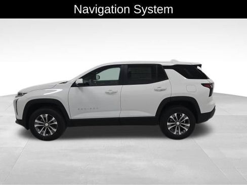 New 2026 Chevrolet Equinox LT image 2