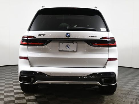 New 2026 BMW X7 xDrive40i w/ M Sport Package AWD/4WD image 6