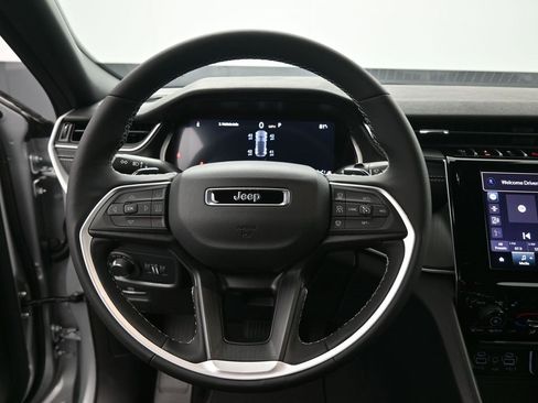 New 2025 Jeep Grand Cherokee Laredo image 28