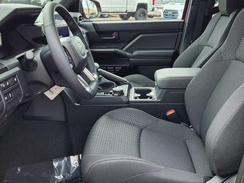 Certified 2026 Toyota 4Runner SR5 AWD/4WD image 8