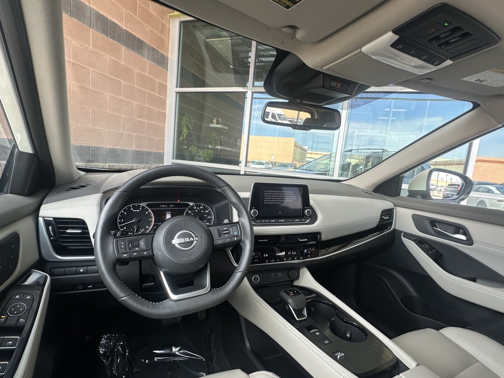 Used 2023 Nissan Rogue SL FWD image 17