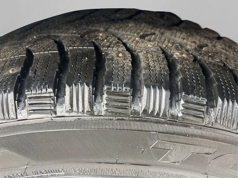 Used 2021 Volvo XC90 T5 Momentum w/ Protection Package image 33